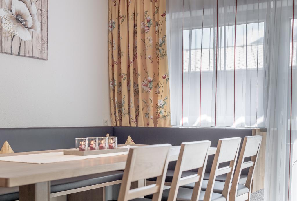 Ferienhaus Apart Sonnzeit Sölden Oda fotoğraf